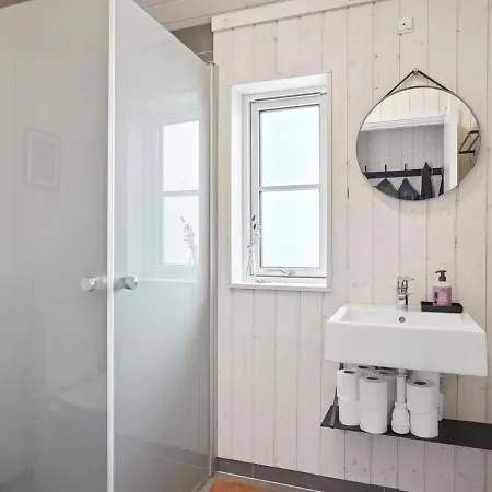 Annvy - 400m From The Sea In Nw Jutland By Interhome Semesterbostad Blokhus